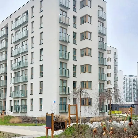 M&R Apartament Airport&Business Wynalazek - Fast Wi-Fi - Underground Garage - Self Check-In - Netflix - 6 Min From Chopin Airport Varsovia Exterior foto