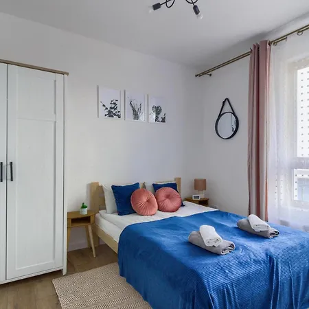 M&R Apartament Airport&Business Wynalazek - Fast Wi-Fi - Underground Garage - Self Check-In - Netflix - 6 Min From Chopin Airport Varsovia Exterior foto